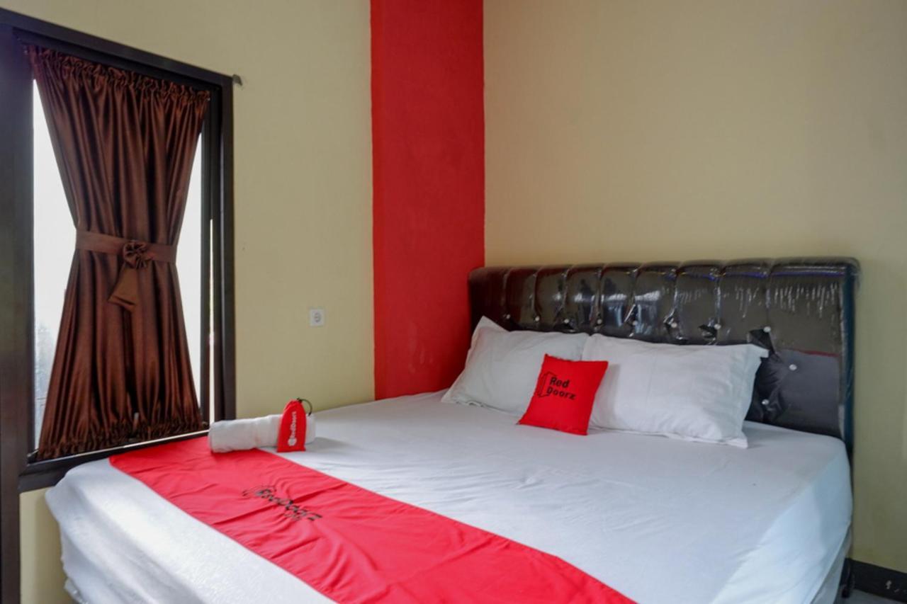 Reddoorz @ Gerbang Dieng Plateau Area Wonosobo Extérieur photo